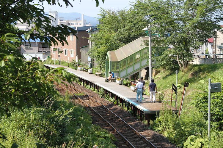 桂台駅